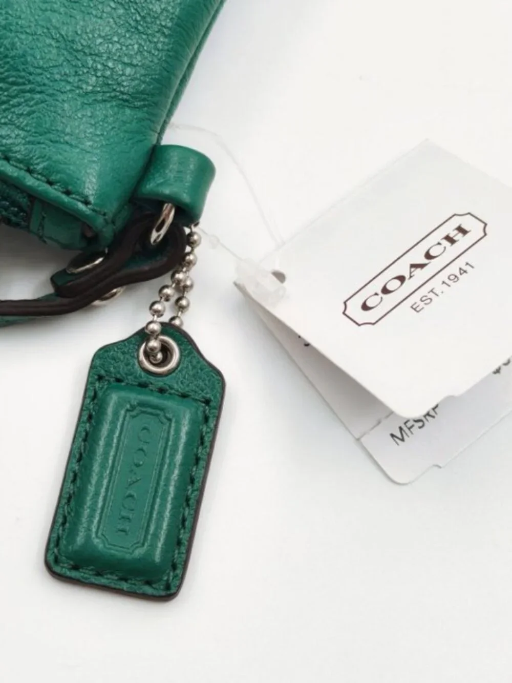 NWT Coach Green Leather Wristlet Zip Pouch Wallet Clutch